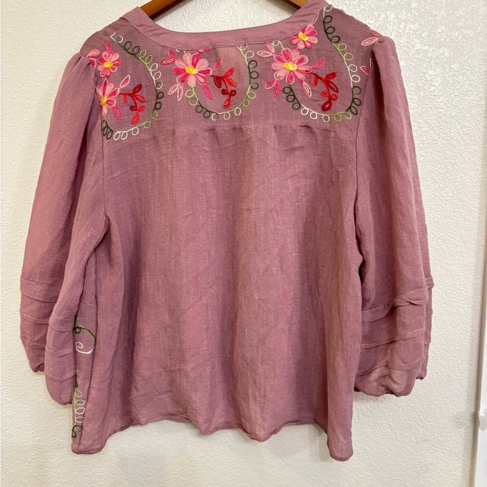 Fig & Flower Pink Embroidered Boho Blouse Large Anthropologie Style Pintuck Top - Picture 3 of 10